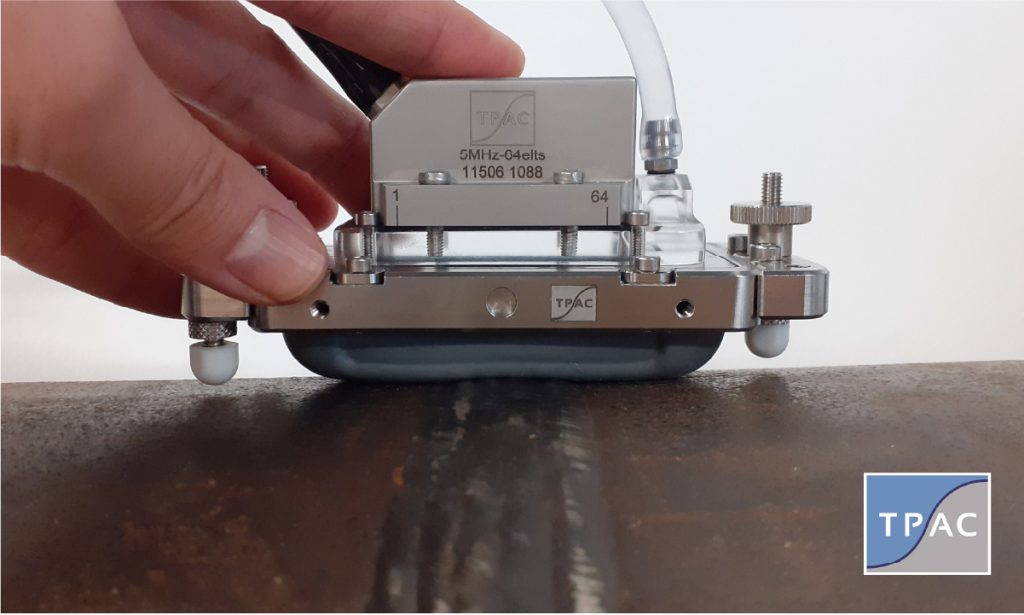 水を充填したメンブレン式超音波探傷用フレキシブルウェッジ